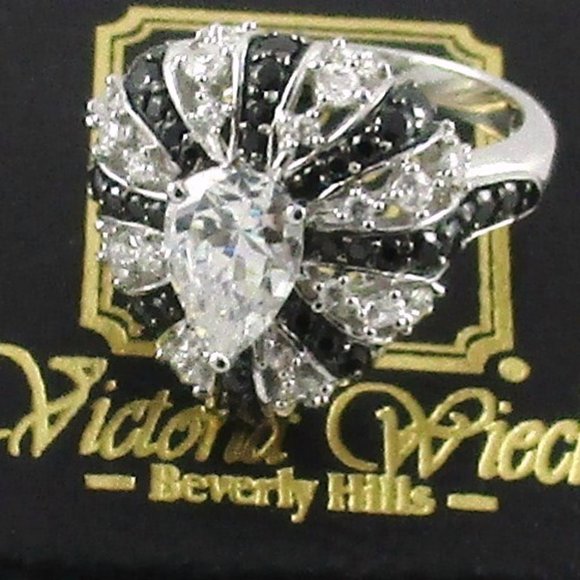 Victoria Wieck 3.97ct Black & White Ring - Picture 6 of 7